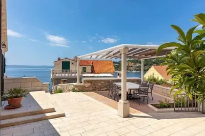 Image de Deluxe Villa In Picturesque Village