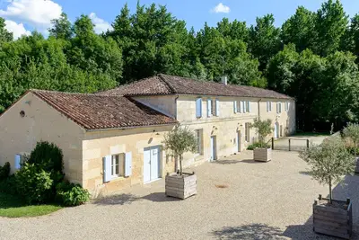 Image de Gîte Nénuphar en bord de rivière