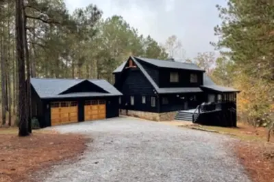 Image de Log Home Clarks Hill Lake - close to the Masters. Great for family vacations.