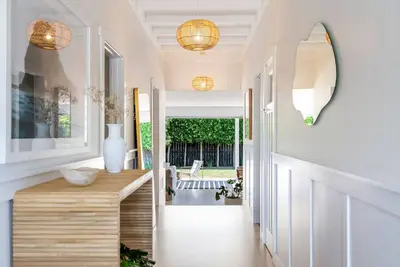 Image de Exquisite luxury home with outdoor entertaining space and spa