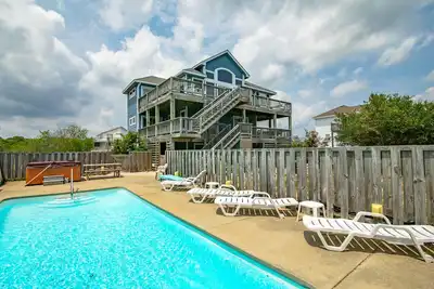 Image de 1426 - Pelican's Lantern, 6-bed 5. 5-bath Corolla, Nc, pet friendly, private pool