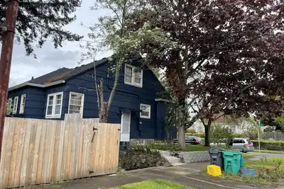 Image de Discover North Portland charm near Moda Center