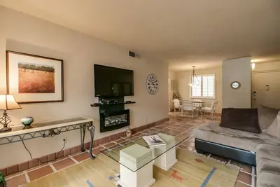 Image de Charming 1-Bdrm Condo steps to Old Town Scottsdale!