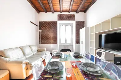 Image de New! Apt close to P. Ta Romana & Bocconi University