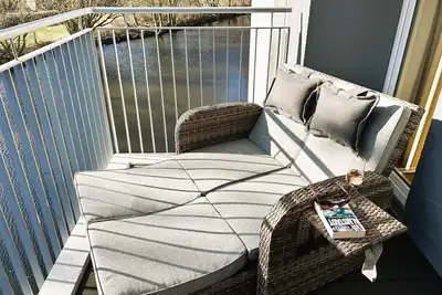 Image de 50. 1. S Waterkant - Modern, high-quality vacation apartment, sauna, large balcony,