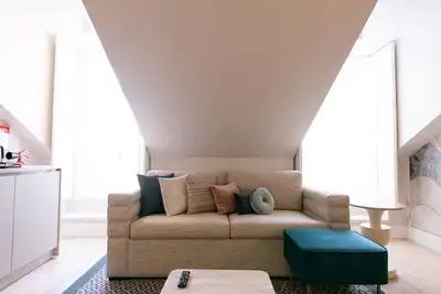 1-bedroom apartment with castle view