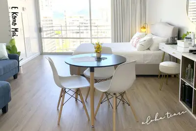 Image de Waikiki Newly renovated Ilikai Marina.