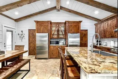 Image de FarmHaus with Hot tub, Fire Pit & Vineyard Views