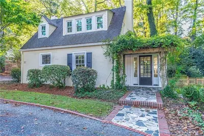 Image de A Cinderella Story -Downtown Southern Pines
