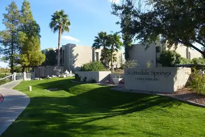 Image de 2 Bedroom Old Town Condo on Golf Course