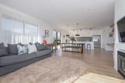 Image de Stylish Wanaka Home - Walking distance to town