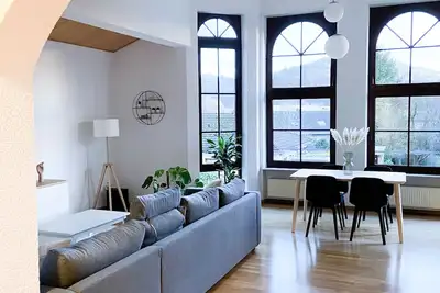 Image de Newly furnished vacation apartment with a fantastic view of the castle