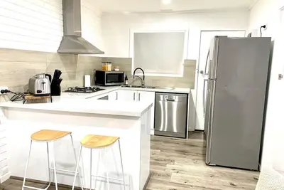 Image de Horsham Villa Central Location