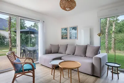 Image de Belle maison pour 6 adultes et 4 enfants - Jardin