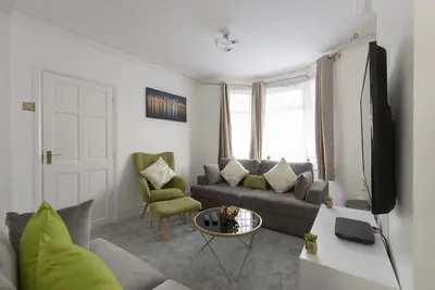 Image de Fortified Three Bedroom Home