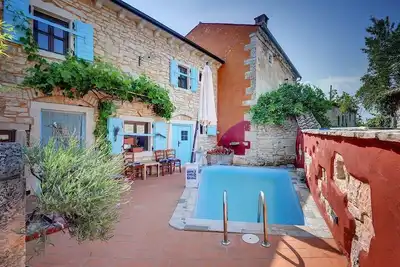 Image de Maison de vacances Svetvinčenat pour 1 - 4 personnes avec 2 chambres à coucher - Maison de vacances