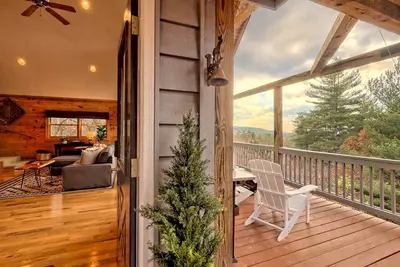 Image de Mountain View ~ Sunsets on the Porch ~ Near Lake Burton!