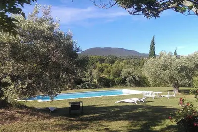 Image de Homerez - Maison avec piscine Ă Cucuron