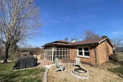 Image de Cozy Ranch by Lake Hickory w/Patio & great Fire Pit