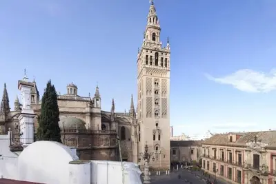 Image de RentalSevilla Sleeping in the Cathedral