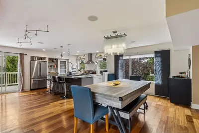 Image de The Summit On Sixth Street-Luxury Modern 4br Home