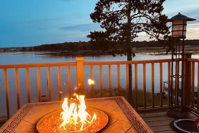 Image de Lake House With Beautiful Views Near Walker Bay