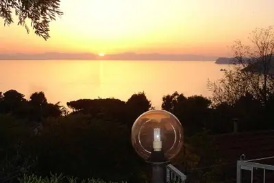 Stunning sea views Unforgettable sunsets Wi-Fi free Relaxation