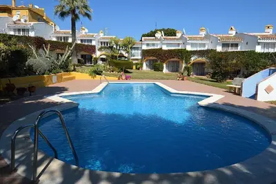 Maison \"Casa Los Pinos\", avec vue mer, piscine commune, balcon, climatisation & Wi-Fi