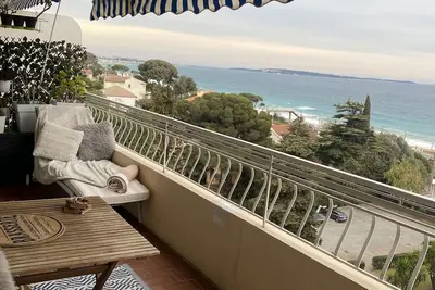 Image de Face mer cannes