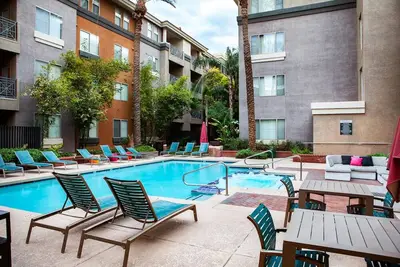 5 Bedroom / 4 Bath Condos in Old Town Scottsdale