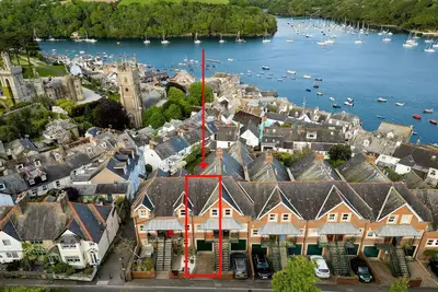 Image de Stunning house, river views, 3 balconies, Fowey
