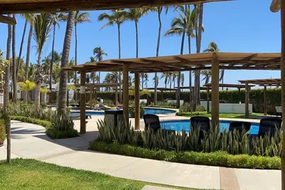 Image de New Modern Decor Apartment Near Ocean