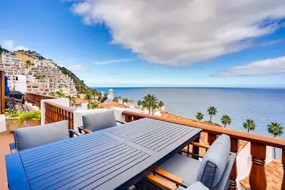 Image de Bright Catalina Island Condo w/ Ocean Views!