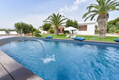 Image de Villa privée à Ostuni, piscine privée et wifi satellite par Pugliadamare