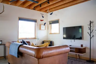 Image de Adu | Stylish Guesthouse | Walk to Downtown!