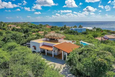 Image de Latitude Adjustment - Ocean View, Surrounded by Bonaire Nature!
