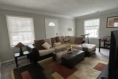 Hip and cozy house with fenced yard next to Two golf course in the Decatur Ga