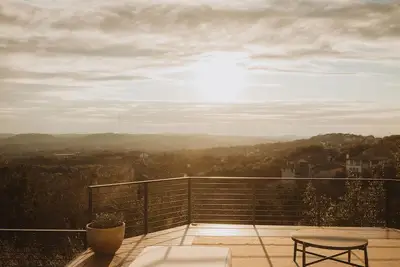 Image de Stunning Hill Country Views! 8 Beds - 10 min to downtown