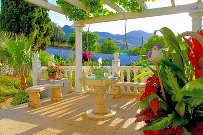 Image de Classic Andalusian Villa, Surrounded By Orange Trees, Fountains. Private Pool.
