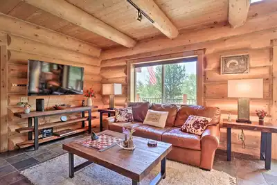 Image de Chic Fairplay Cabin with Deck & Mountain Views!