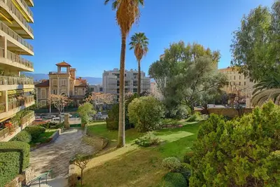 Image de Appartement 4 pièces avec terrasse, climatisation, parking privé au cœur d'Ajaccio