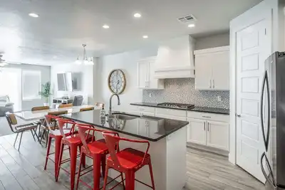 Image de Pool ParTee Paradise at The Ledges *Resort Amenities Included! *