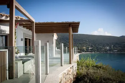 Image de Villa On The Rocks Belocations