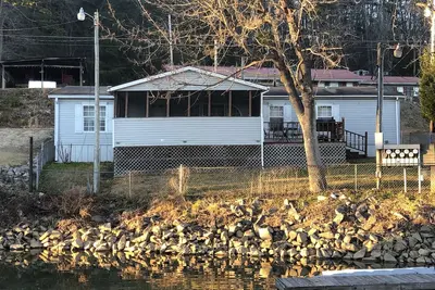Image de Eastport Cabin 3 - Pickwick Lake - Marina Views