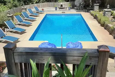 Image de Race fans come on Down! 16 miles to Martinsville speedway