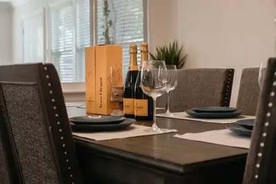 Image de Beautiful Atlanta House- Great location