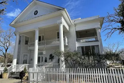 Where Modern Luxury Meets Historical Elegance