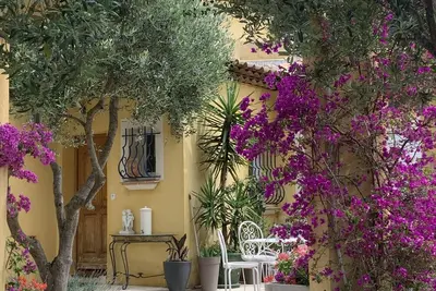 Image de Villa de la Terre blanche, rdc 200m2, près des plages, calme absolu