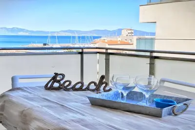 Image de Vacay Appartement Voramar Riells, Location touristique en bord de mer à L’Escala