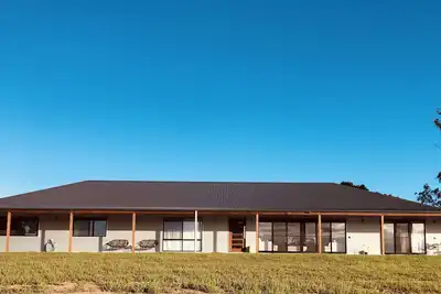 Image de 5 acre property with magnificent views